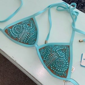 🦋Beach Bunny Spellbound bikini top